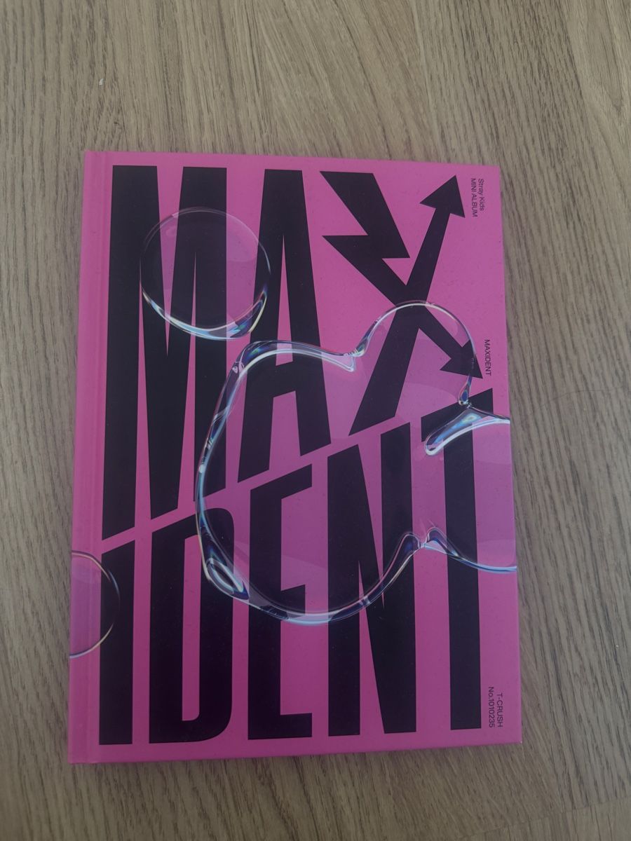 Alben: Maxident Stray Kids CD-Album – Gebraucht aus Basel von kal_l6ms