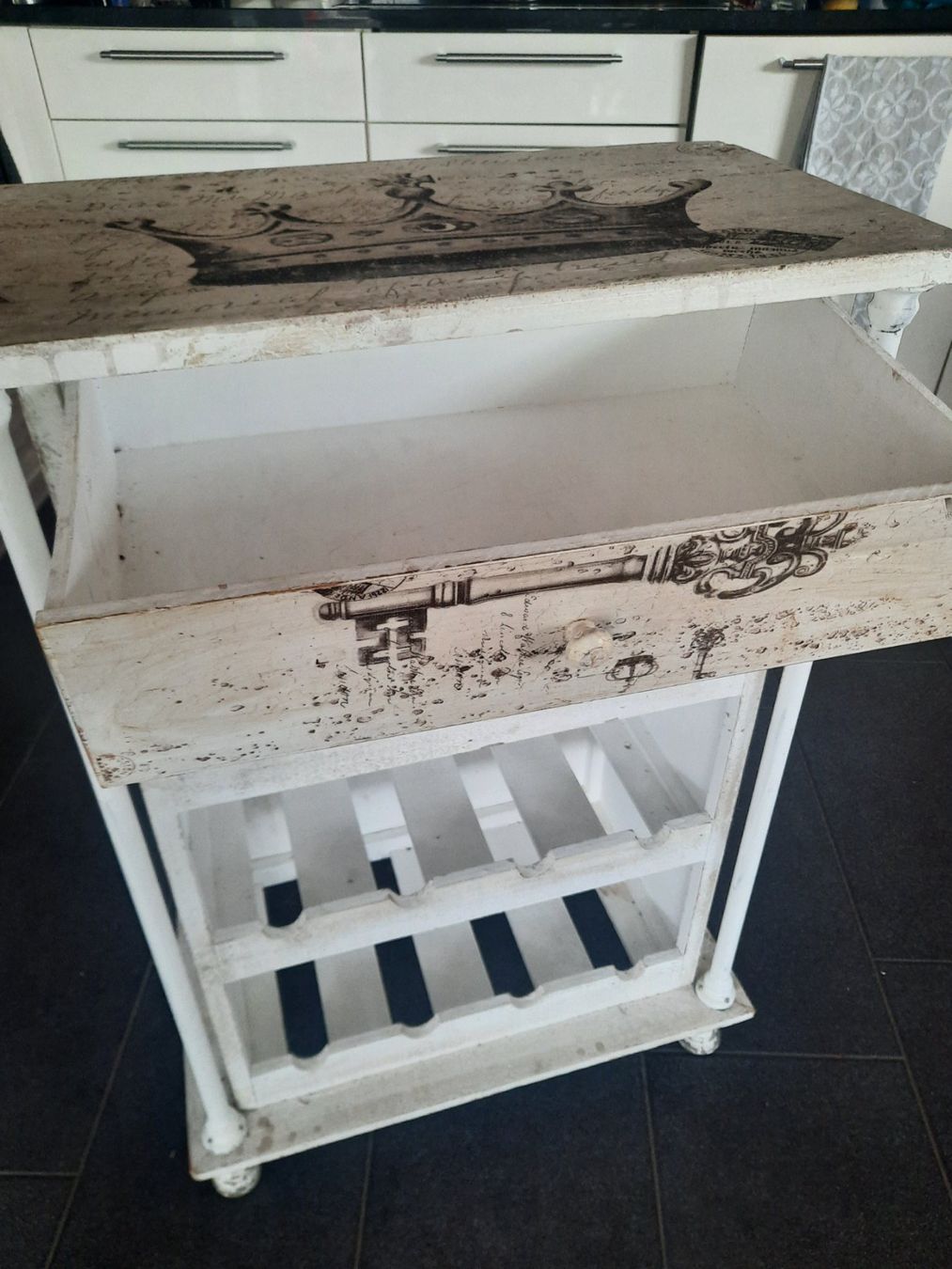 Scaffali: Shabby Chic Weinregal/Kommode – Usato da Buchs SG venduto da miska01 2
