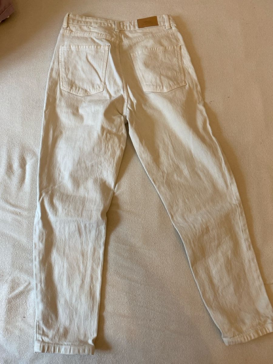 Jeans: Weisse/beige Jeans Gr. 36 Amisu – Usato da Langenthal venduto da jessiica_z 1