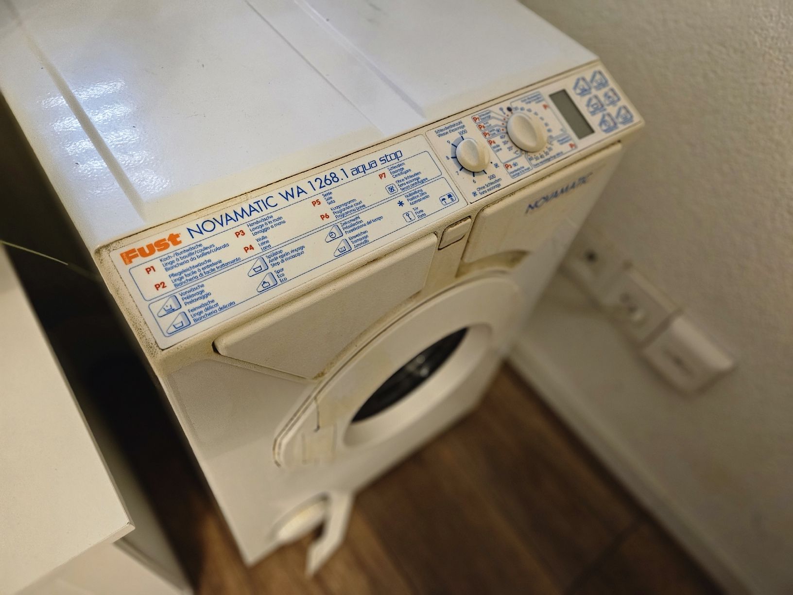 Fust Lavatrici: Defekte Novamatic Waschmaschine – Difettoso da Winterthur venduto da Kupre