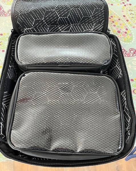 Kosmetikkoffer: Necessaire von Side by Side, 29 x 24 x 5 cm – Neu (gemäss Beschreibung) aus Niederuzwil von Sonne026