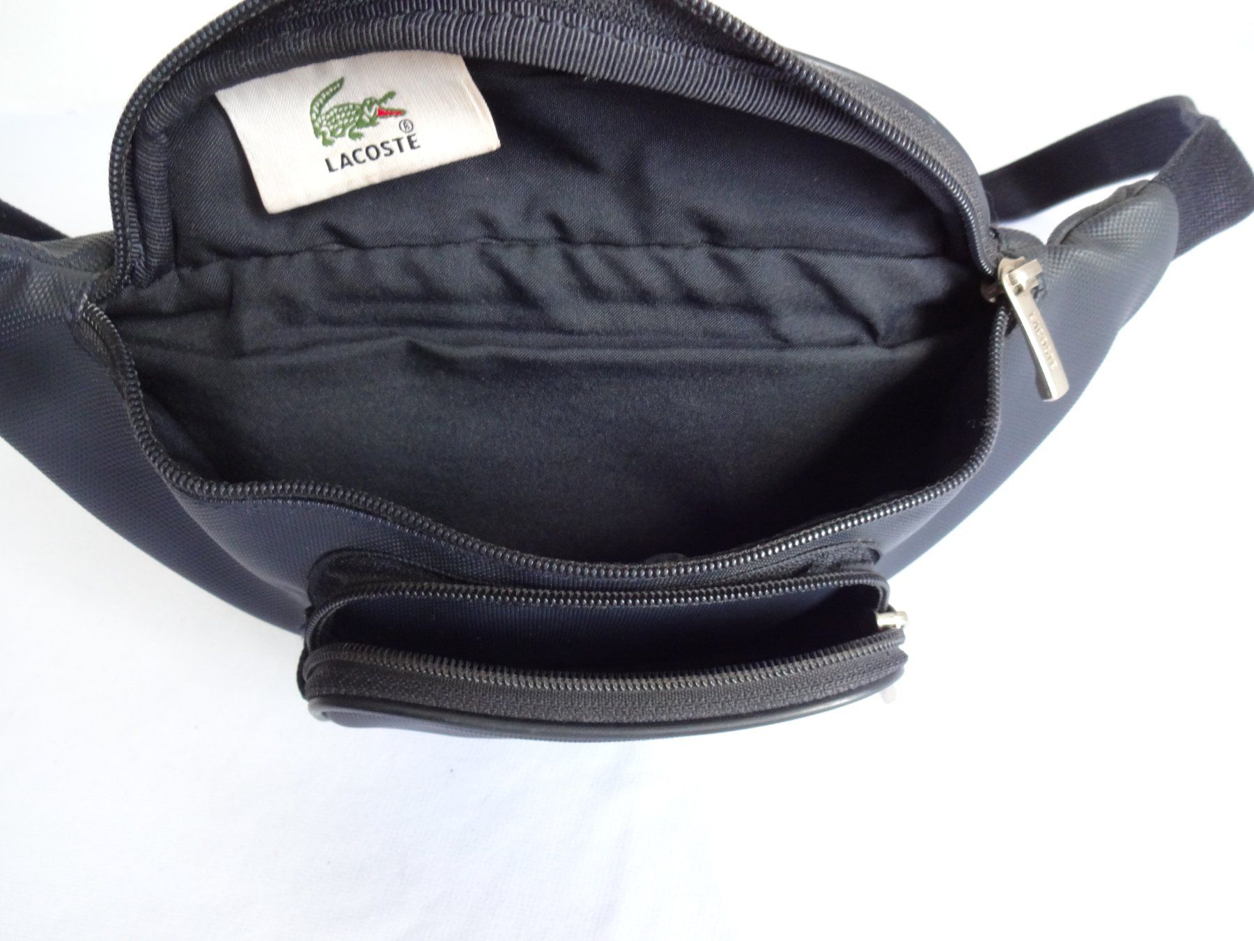 Lacoste Borse: " Lacoste " Dunkel-Blaues Bauchtasche – Usato da Frauenfeld venduto da Reyy58 6