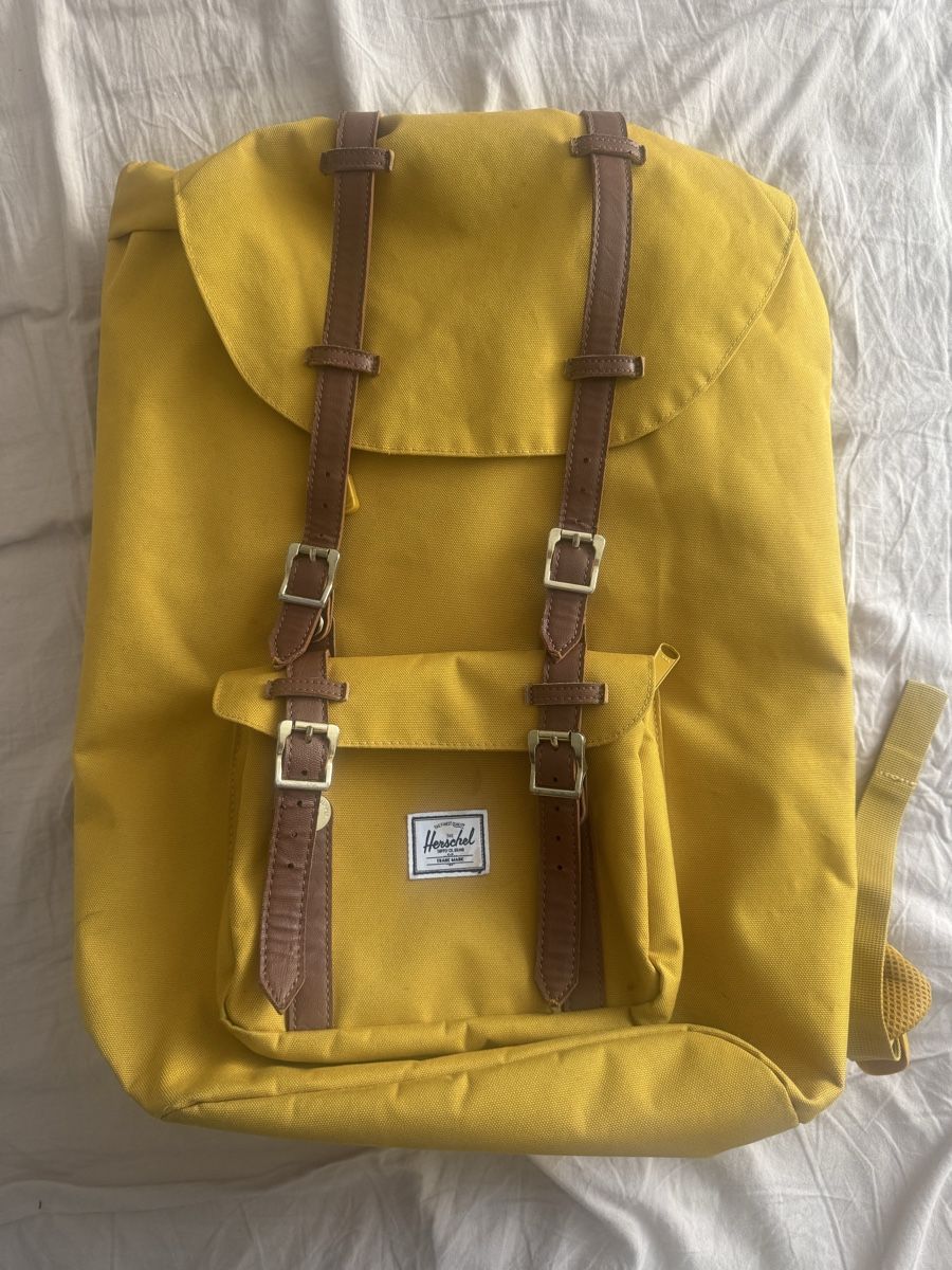Herschel Zaini: Herschel Backpack Yellow 25L good condition – Usato da Bern venduto da kac_f6fr