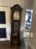 Standuhr Holz dunkel mit Mondphase guter Zustand