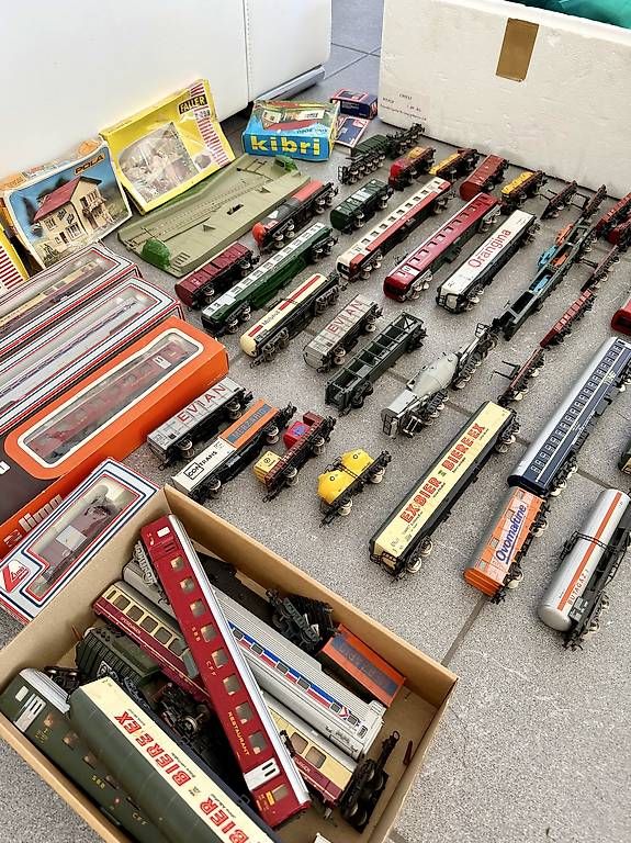 Lima Modellini di ferrovie: LIMA H0 Modelleisenbahn Konvolut – Usato da Muri AG venduto da cag733 4