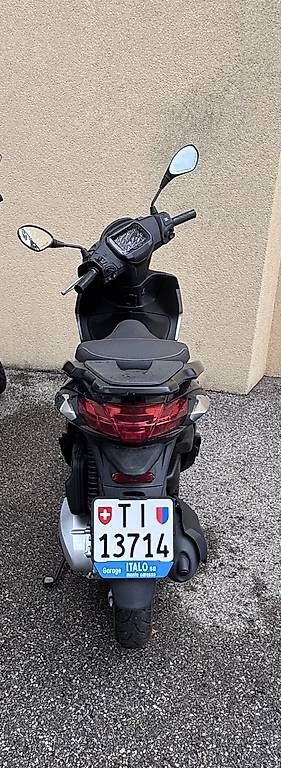 Scooters: Vendo Piaggio Liberty  – D'occasion à Bironico par ami_nl6s 1