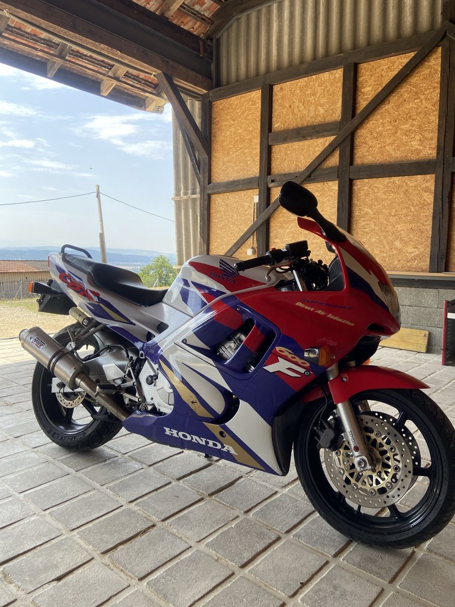 Honda Route: Honda CBR 600F – D'occasion à Grenchen par Motorini 3