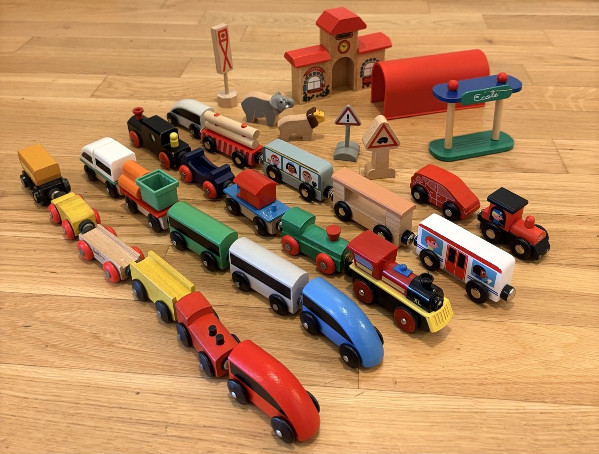 Jouets: Brio train set from multiple brands  – D'occasion à Meyrin par yej_w8lz