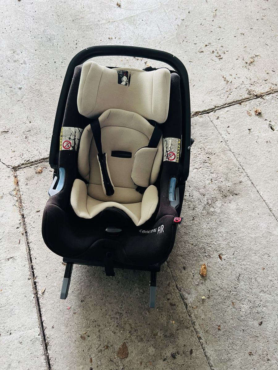 Seggiolini per auto: Babyschale mit Isofix Station – Usato da Toffen venduto da ann_l58m 2
