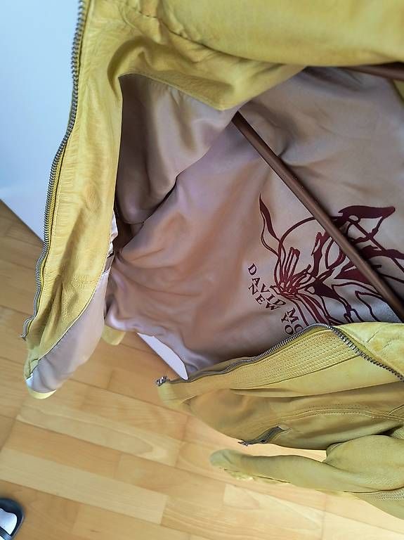 Giacche: Senfgelbe David-Moore-Lederjacke  Grösse 38 – Usato da Uetendorf venduto da Gerson1 1