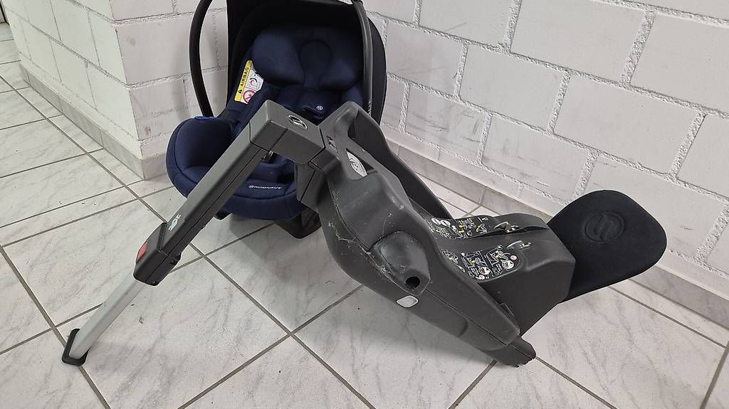 Seggiolini per auto: Avionaut pixel baby autositz mit station – Usato da Zürich venduto da bobitoesch 3