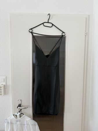 Kleid Kunstleder schwarz Grösse L