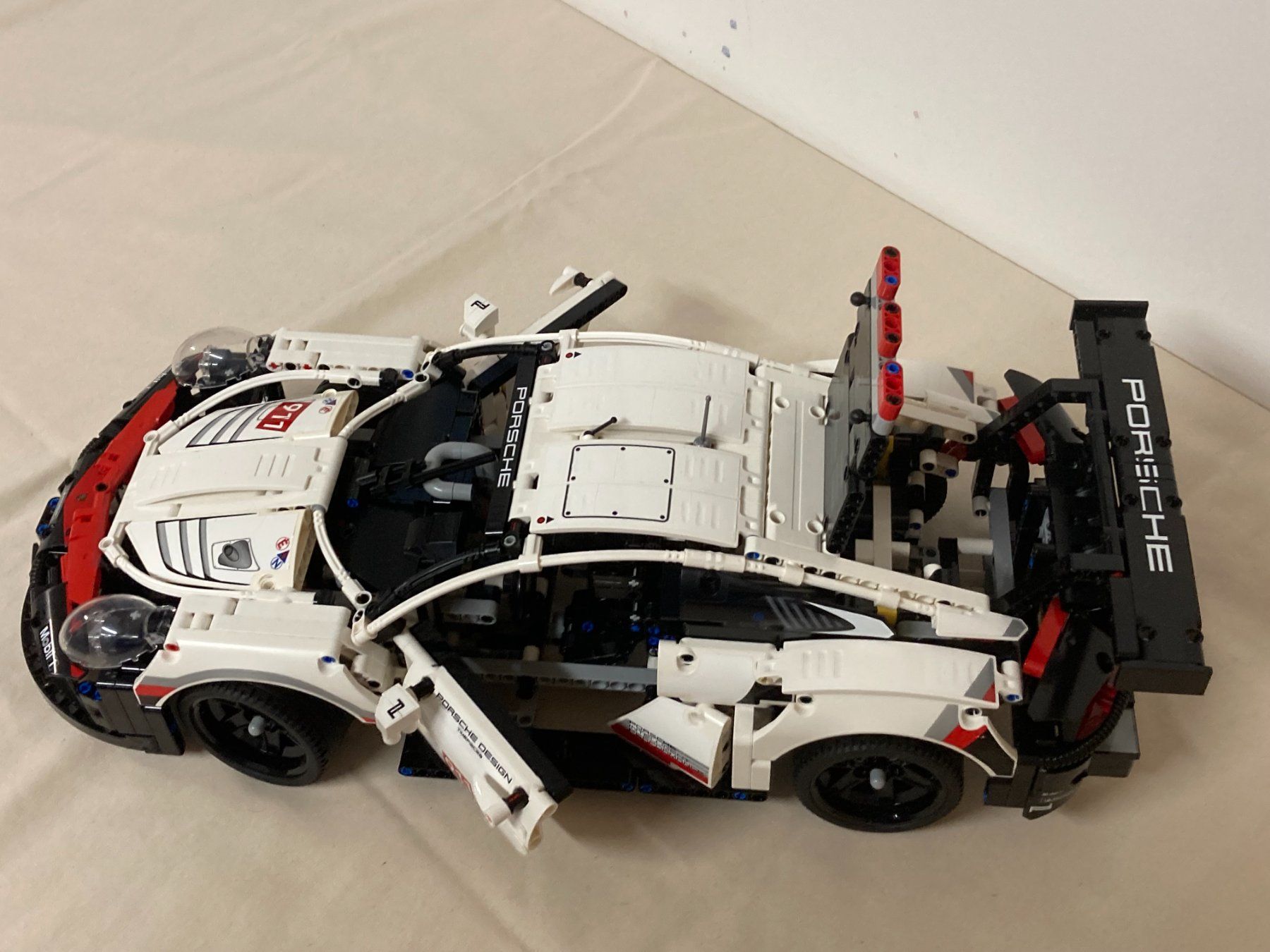Technics Kit di costruzioni: LEGO TECHNIC - 42096 Porsche 911 RSR – Usato da Reinach BL venduto da Loma8 1