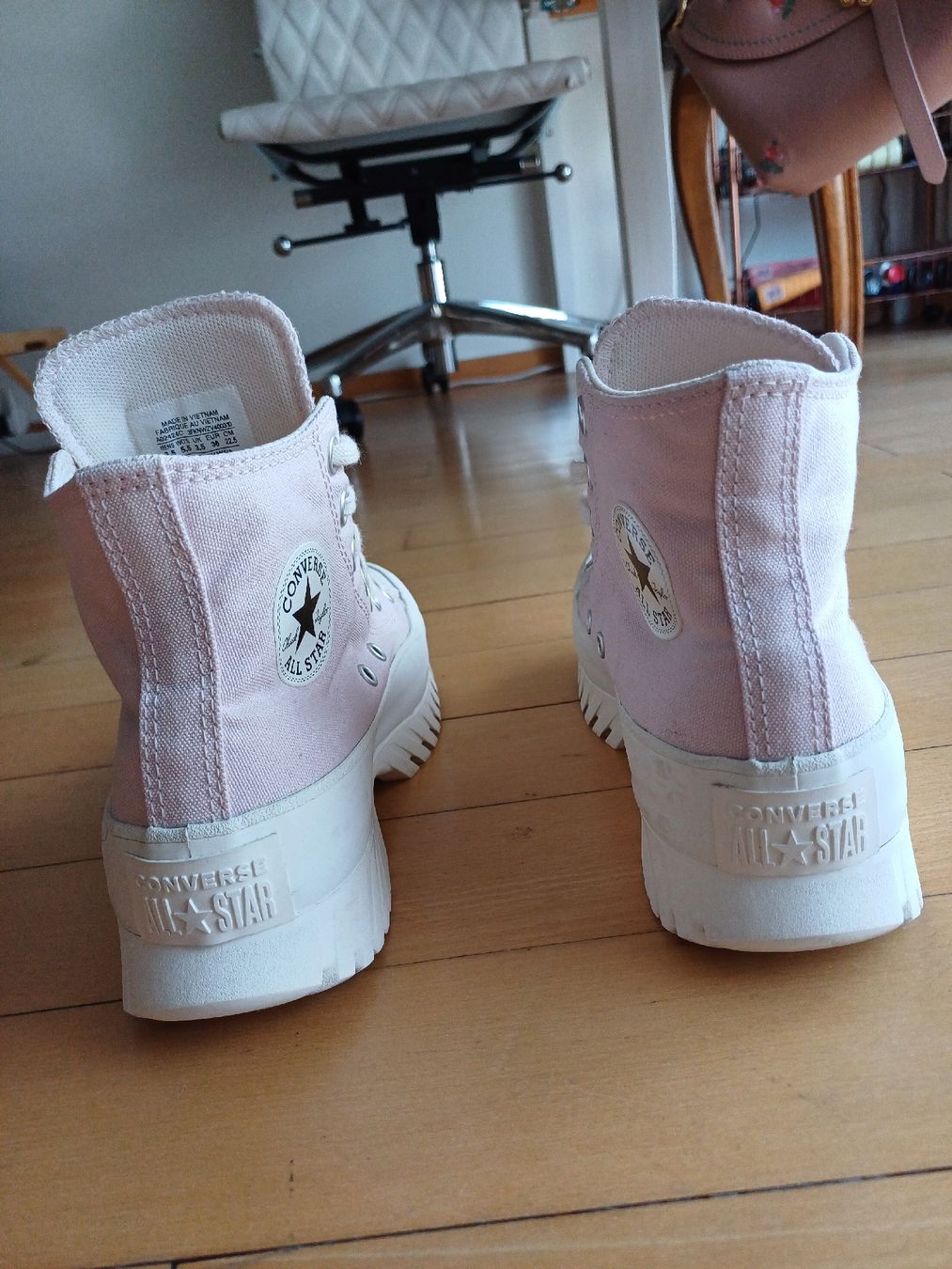 Converse Chaussures femmes: Converse pink Schuhe Gr.36 – D'occasion à Zürich par iri_55v6 3