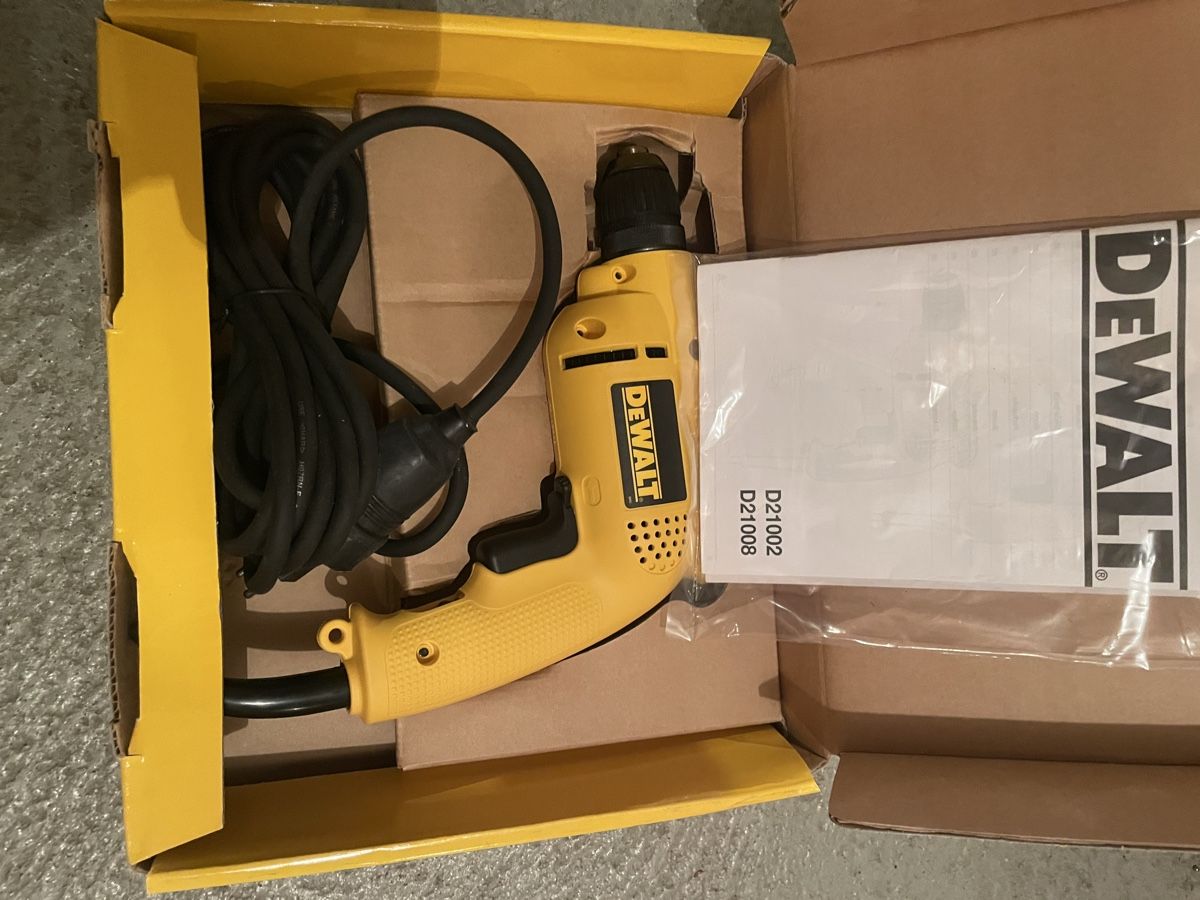 Dewalt Trapani: Bohrmaschine DeWalt D21008 Neu – Nuovo e nell'imballaggio originale da St. Gallen venduto da besi97 3