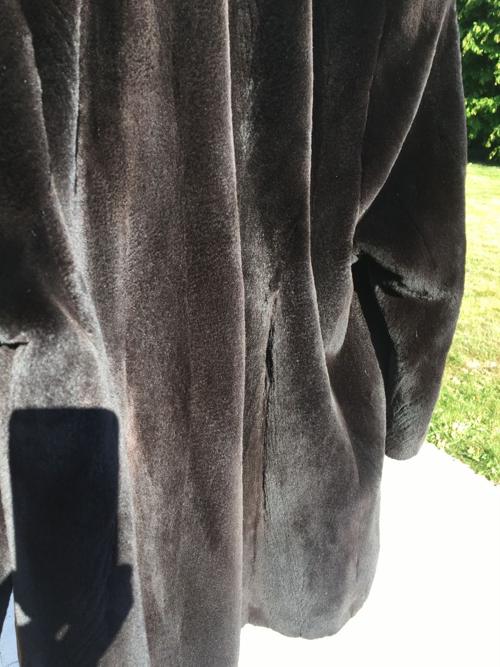 Mäntel: Manteau de fourrure noir – Gebraucht aus Vufflens-le-Château von vcourvoisier 1