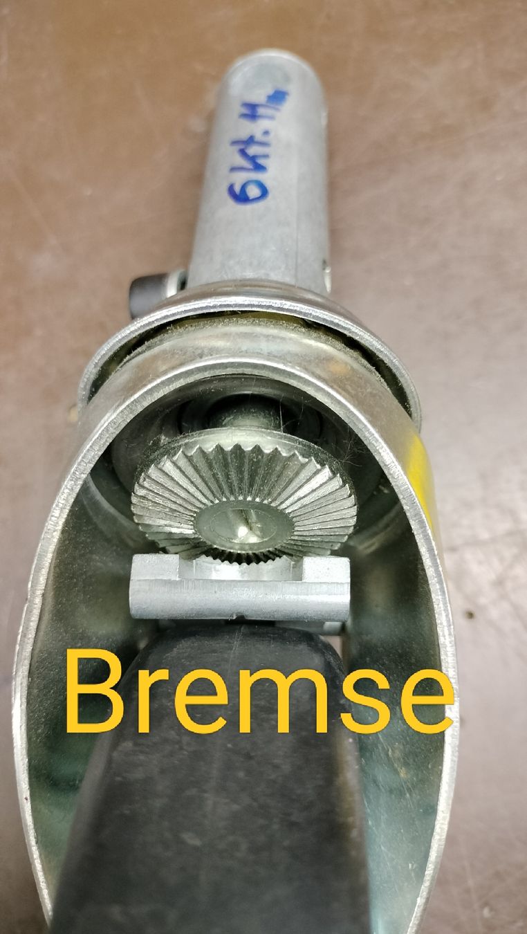 Autre stockage et transport: Laufrollen drehbar mit Bremse – Neuf (Voir description) à Beringen par Hexe78 2