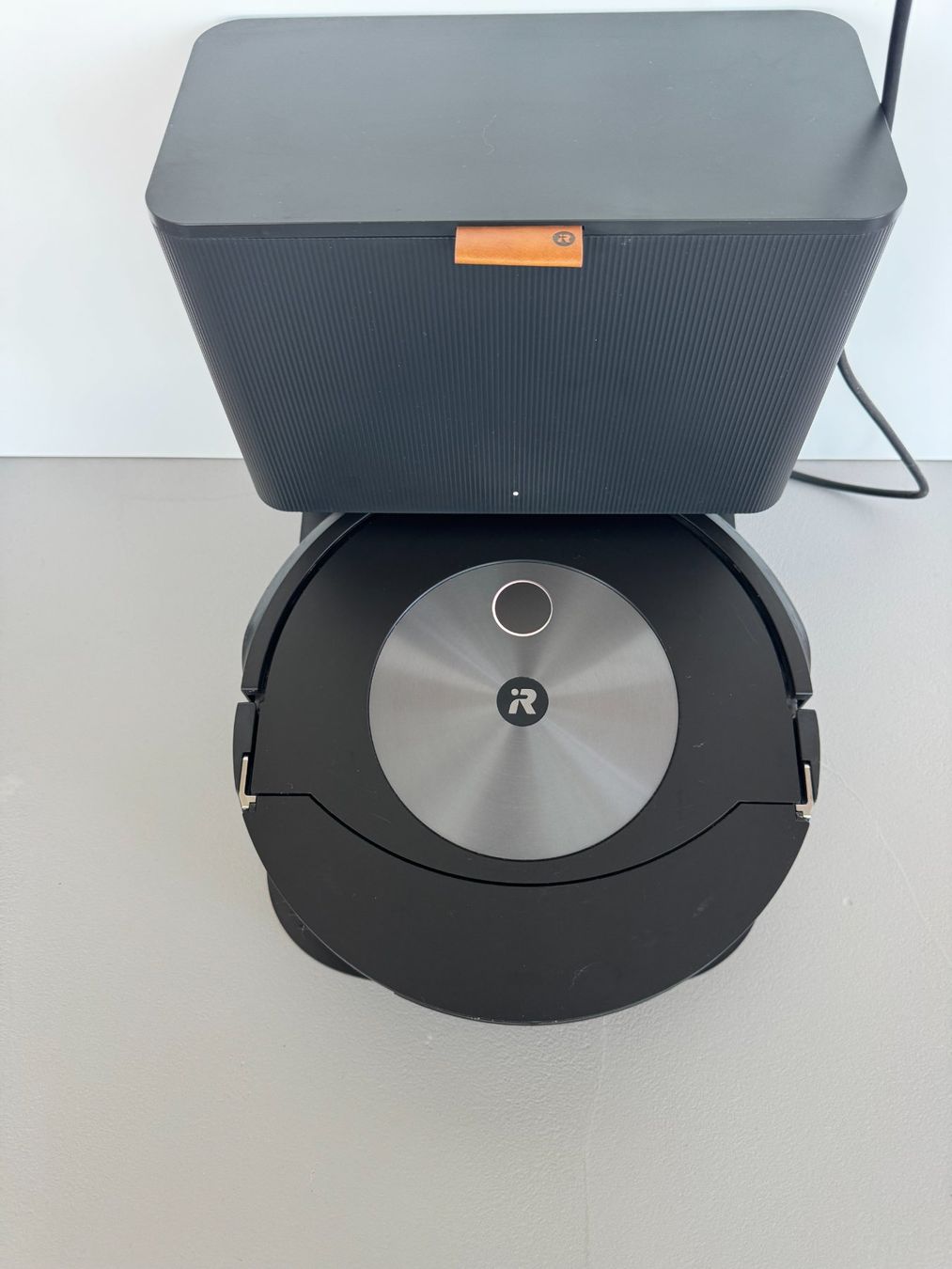 Irobot Staubsauger & Zubehör: iRobot Roomba Comboj7+ Saug- & Wischroboter – Gebraucht aus Richterswil von barneys123