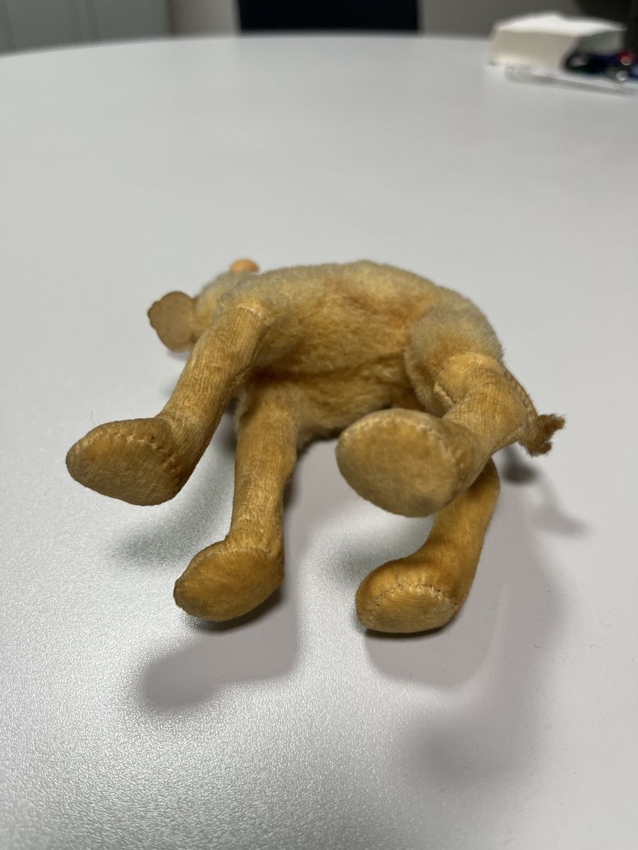 Steiff Giocattoli: Steiff Dromedar mit Steiff-Brustschild stehend – Usato da Dietikon venduto da cre8different 2