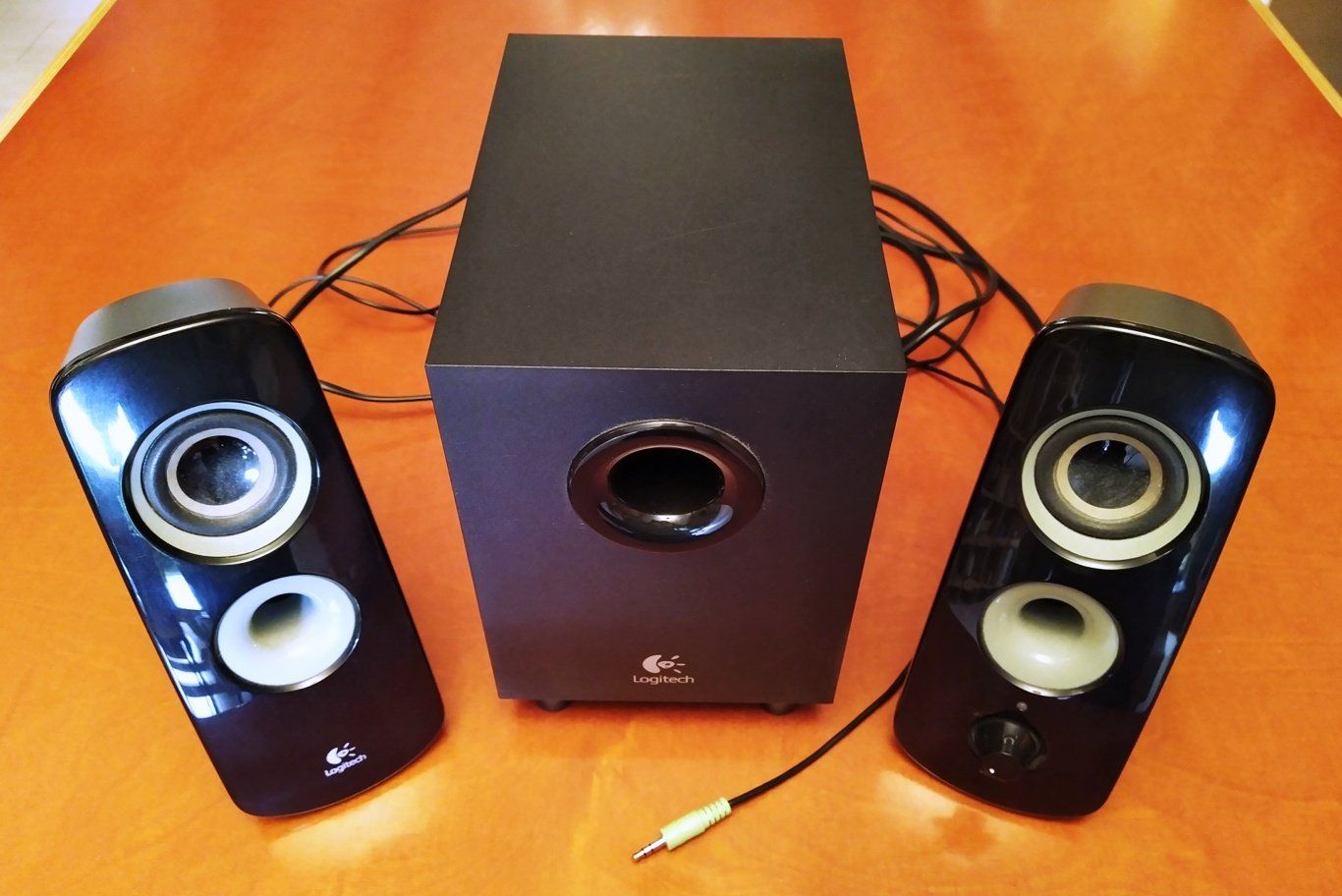 Logitech Lautsprecher: Logitech Z323 Lautsprecher System / Hauts-parleurs – Gebraucht aus Morgins von Laurentcorinne 2