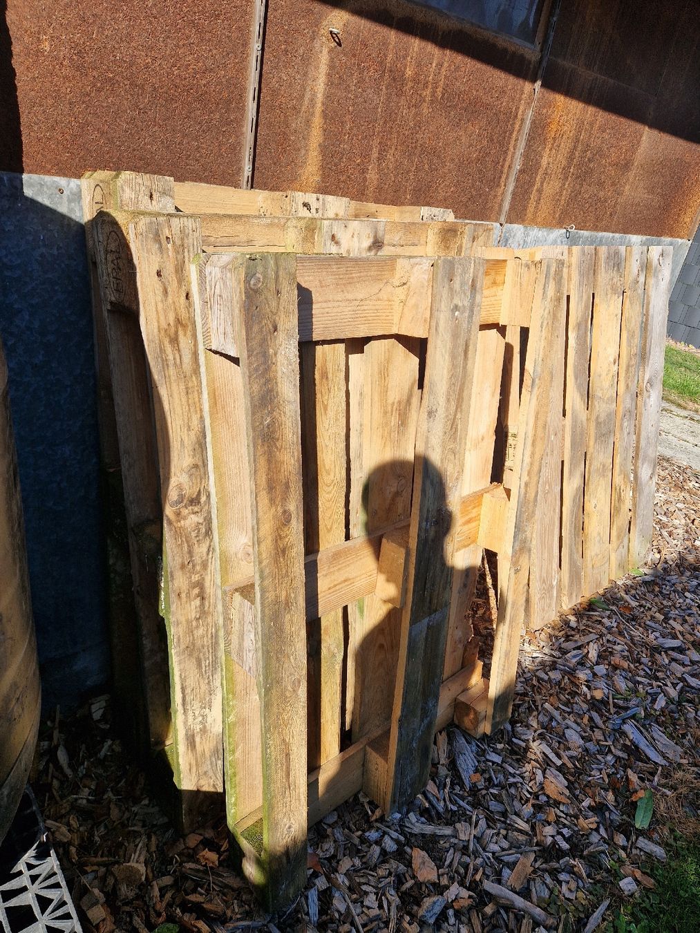 Pallets: Palette en bois – Usato da St-Maurice venduto da lau_9f7s 1