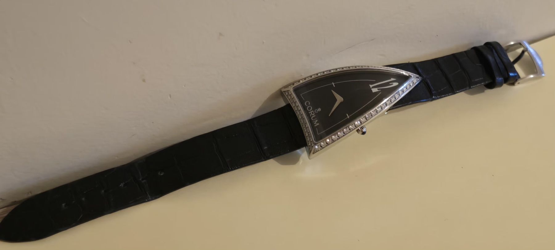 Corum Orologi: Montre Corum rocket 69 diamants ! – Usato da Grand-Lancy venduto da Montre-Swiss 7