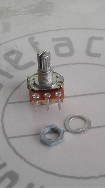Componenti elettronici: Drehpotentiometer linear, 1K – Nuovo (secondo la descrizione) da Luzern venduto da Salefactory