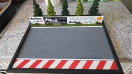 Tolles Rennbahn Diorama für Modelle