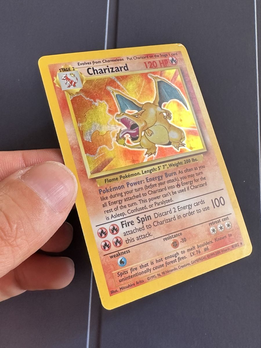 Pokémon Carte collezionabili: Charizard Holo 4/102 Base Set - 4th Print 1999-2000 - EN – Usato da Lausanne venduto da yan_m5zs 2
