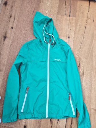 Bench Windbreaker Jacke grün mit Kapuze Grösse L *top*