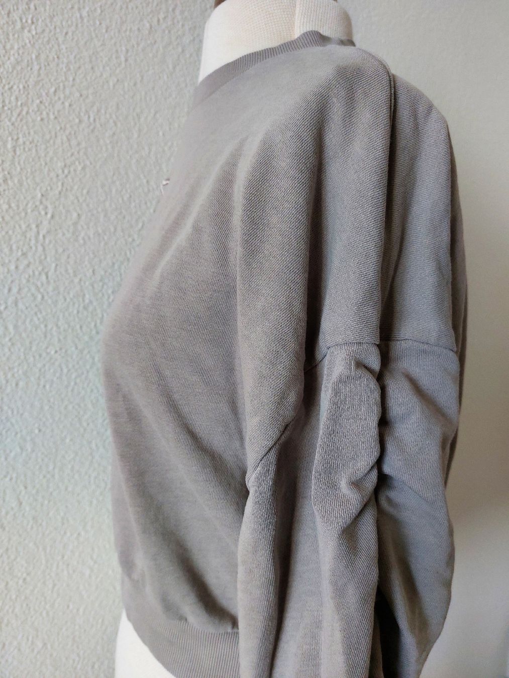 Reebok Pullover & Sweatshirts: Reebok Damen Pullover, Crop, Gr. S/M Sweater – Gebraucht aus Horgen von prinza 2