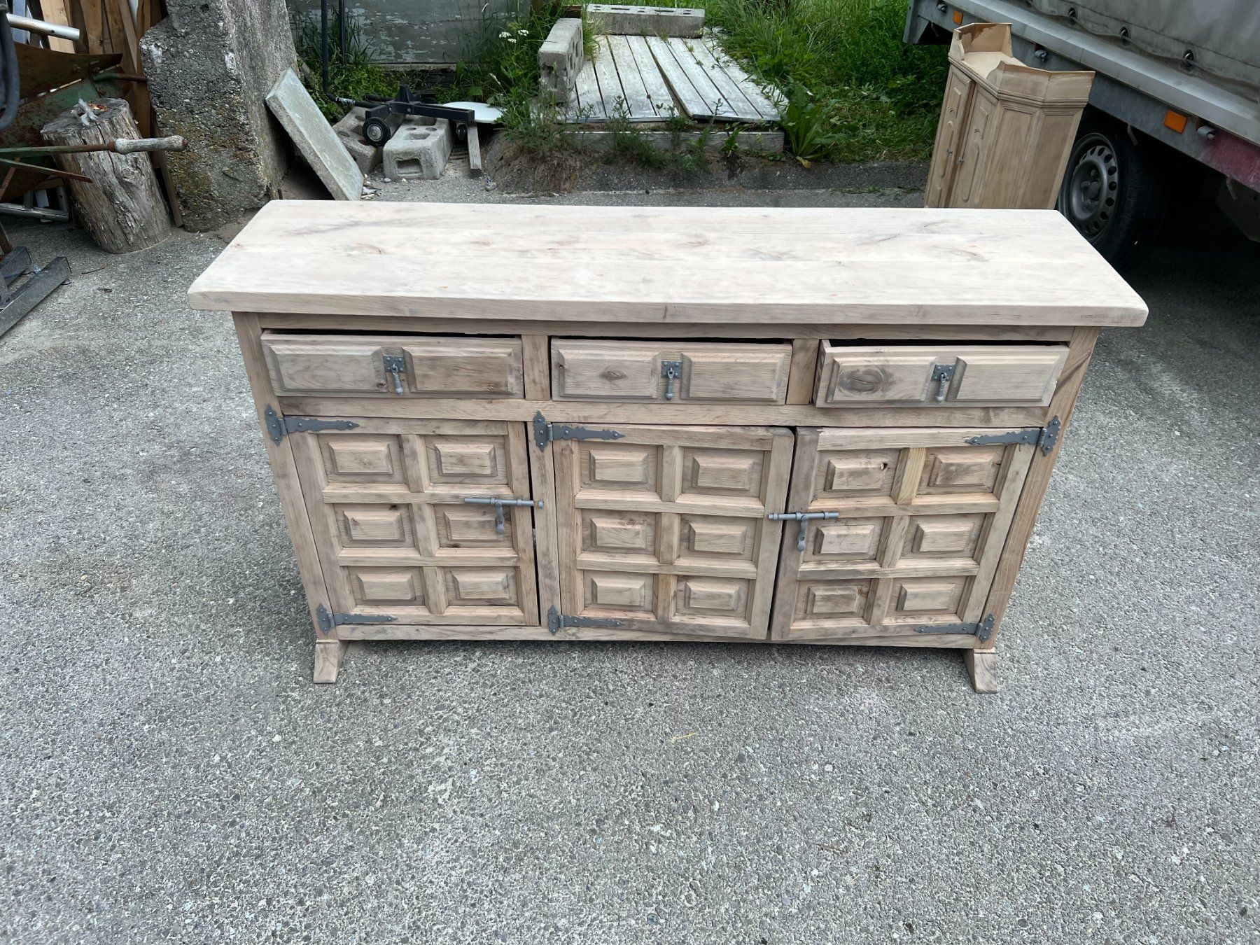 Kommoden: ART 1117-J Meuble espagnol à chaussures sablé – Gebraucht aus Pont-La-Ville von BCMGLEAL