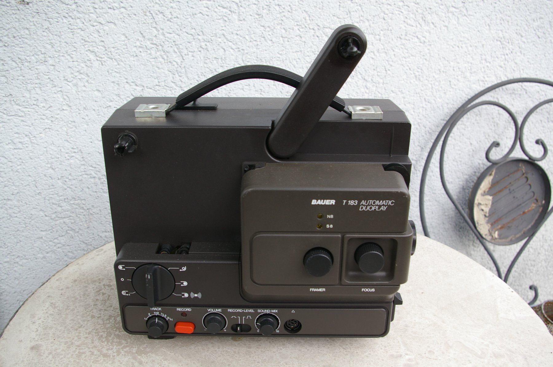Home Cinema: 4 Super-8-Projektoren diverse Marken – Difettoso da Niederurnen venduto da mowgli_1963