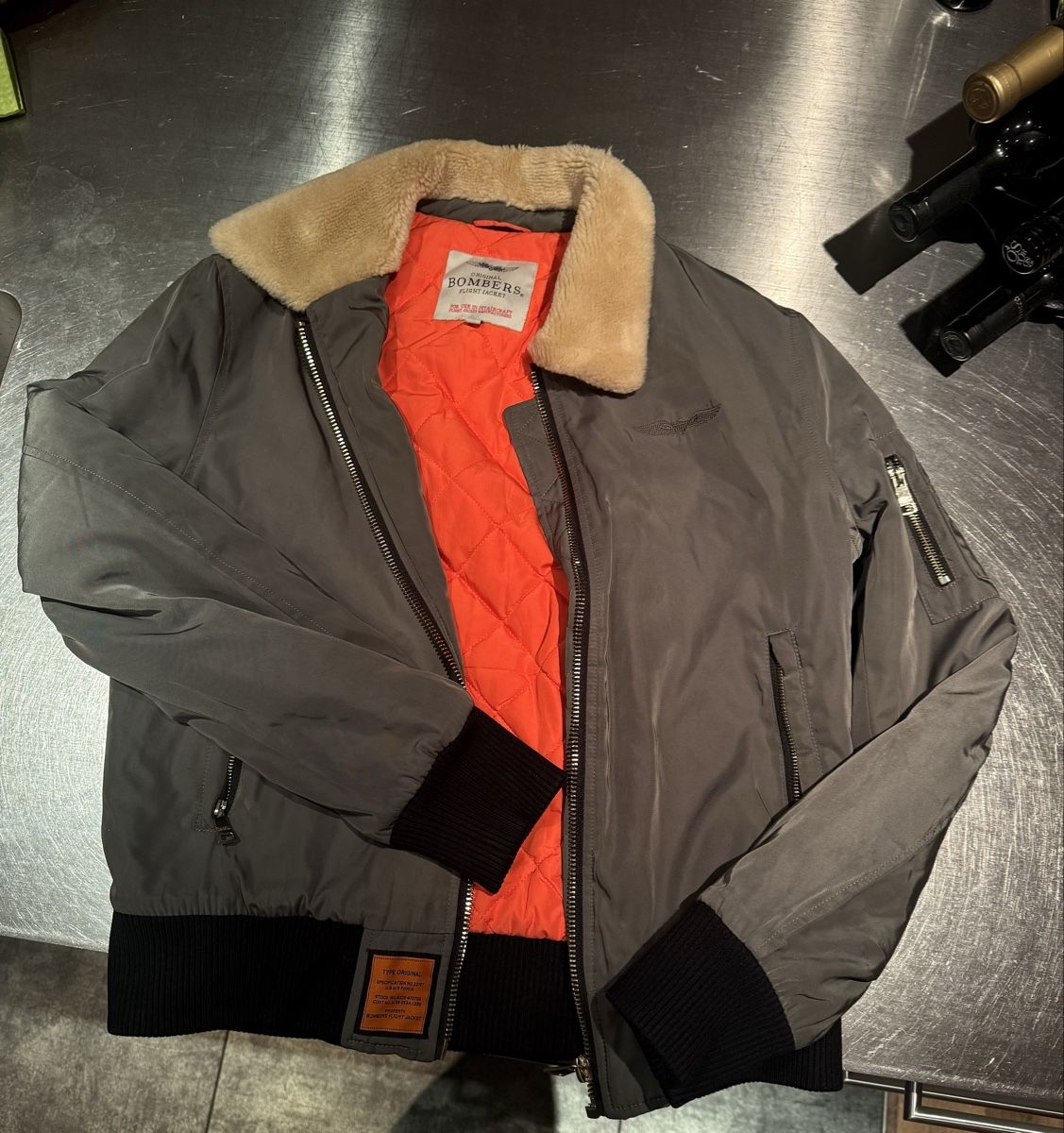 Jacken: Jacke Original Bombers Flight Jacket Size M – Gebraucht aus Appenzell von thi_nnh7 1