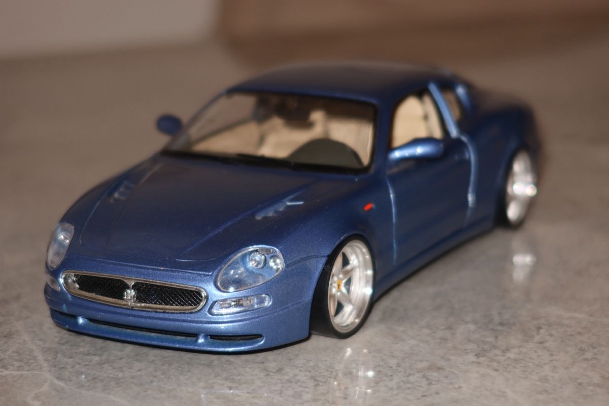 Maserati Modellautos: Ferrari & Maserati 1:18  – Gebraucht aus Wettingen von lam_q5bm 1