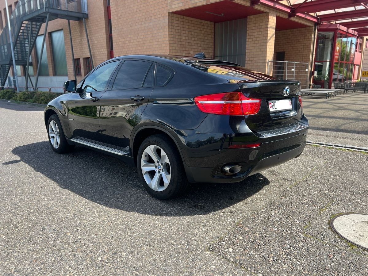 BMW Automobili: BMW X6 xDrive40d schwarz – Usato da Muttenz venduto da Geentii13 5