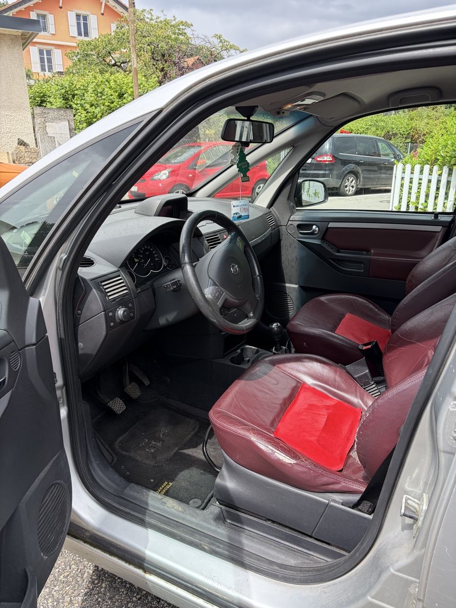 Opel Automobili: Opel Meriva 1.7CDTI 2005 – Usato da Cernier venduto da tom_6qdk 5