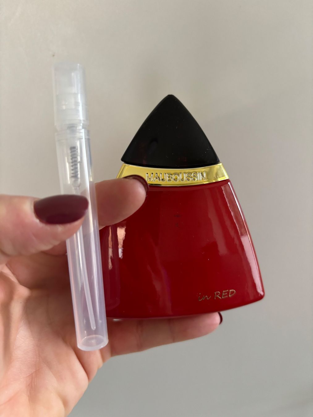 Parfum & Eau de Toilette: Mauboussin in Red Duftprobe EDP 5ml – Gebraucht aus Zürich von deruja