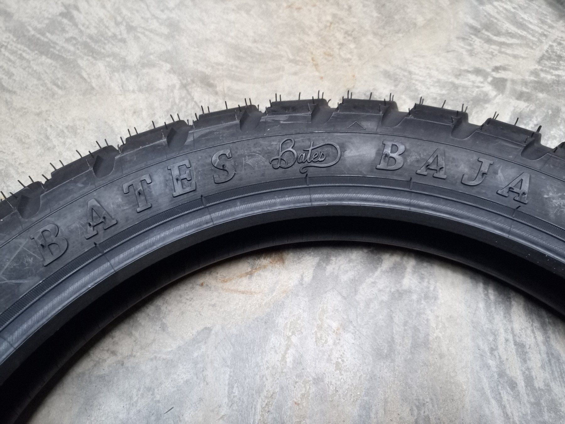 Pneumatici & Ruote complete: BATAS BAJA  Harley Reifen – Nuovo e nell'imballaggio originale da Diessenhofen venduto da Sesqui