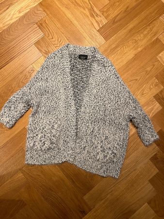 Flauschige Strickjacke, Gr. S