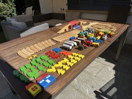 Brio Bahn- Set mit Zubehör 100 teilig mit Figuren gebraucht