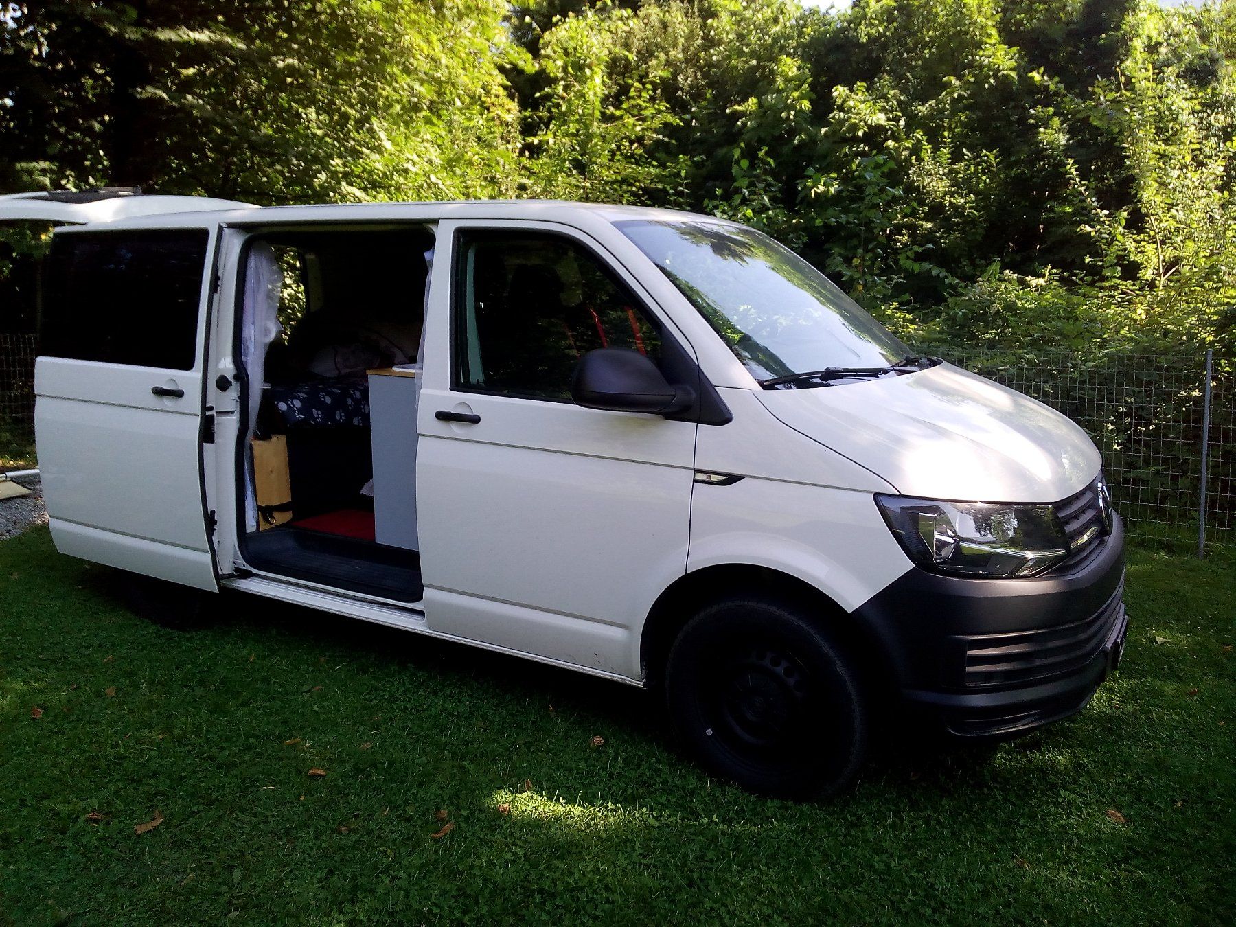 VW Véhicules de camping: VW T6, Camper, 2017, TDI – D'occasion à Igis par lebi