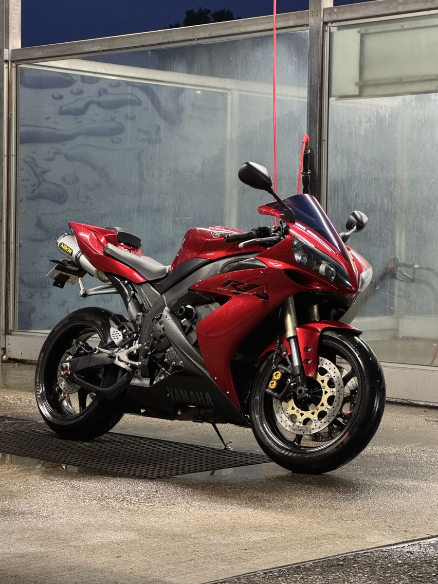 Yamaha Strada: Yamaha R1 YZF RN12 2004 – Usato da Winterthur venduto da Chailatte31