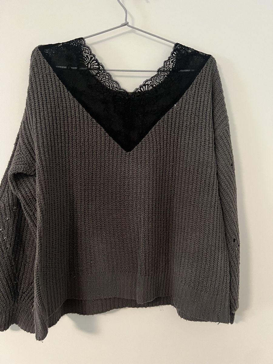 Maglioni & Felpe: Dunkelgrauer Strickpullover mit Spitzeneinsatz (Gr. L) – Usato da Winterthur venduto da mel_wy 1