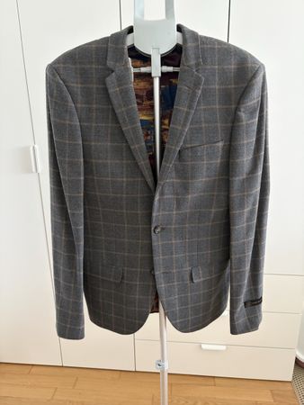 Herrenanzug mit Weste im Peaky-Blinders-Stil