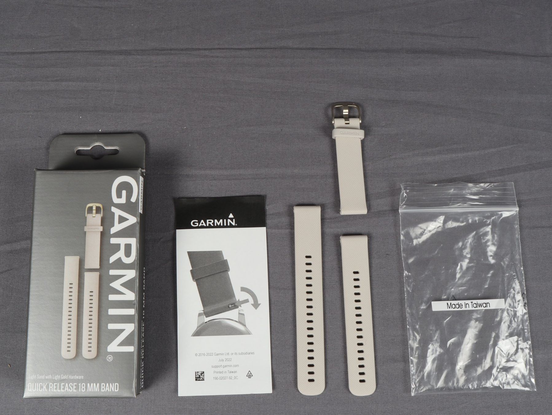 Bracciali & Braccialetti: GARMIN Quick Release 18mm Band Light Sand – Nuovo (secondo la descrizione) da Steinen venduto da Restwert_Steinen