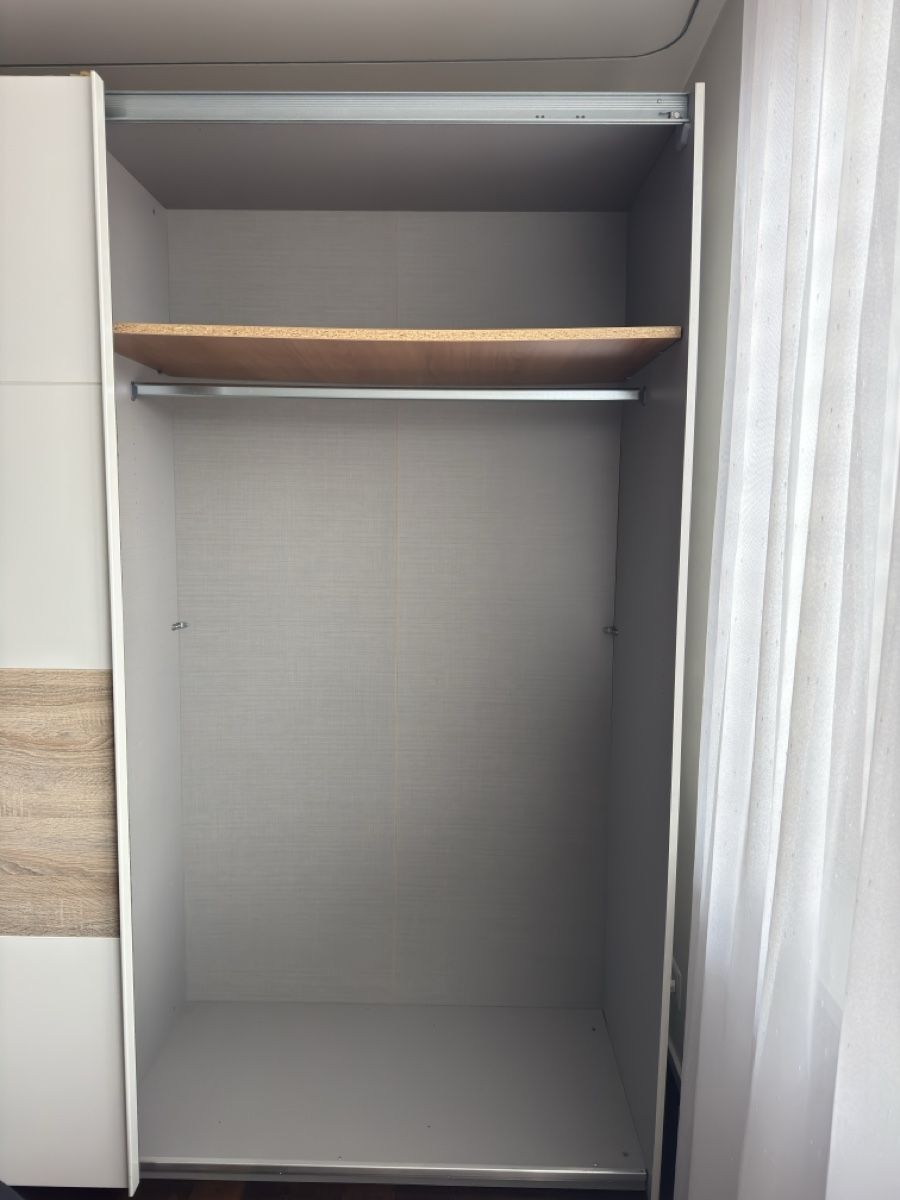 Armadi: Kleiderschrank – Usato da Zürich venduto da JessGar 2