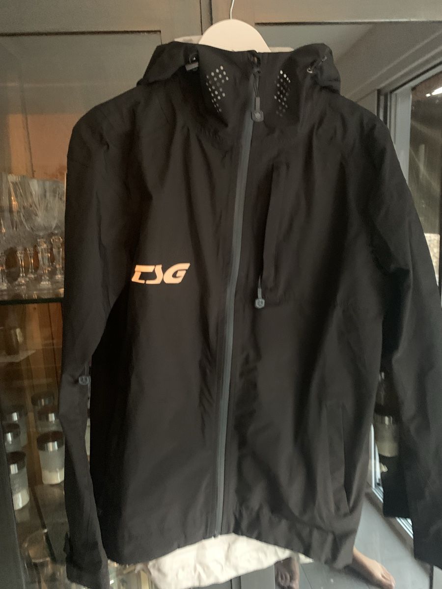 Giacche: TSG Drop Schweizer Velo Regenjacke Grösse XS/S – Nuovo (secondo la descrizione) da Bühler venduto da Princess2016