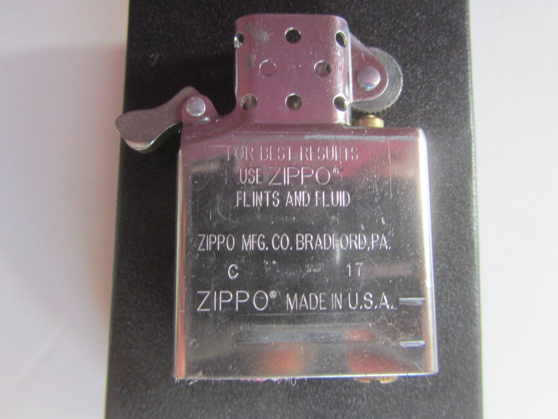 Zippo Feuerzeuge: Zippo football NEW – Neu und originalverpackt aus Pampigny von Calypso06 5