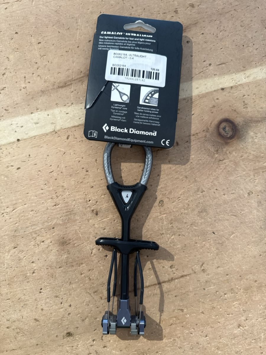Attrezzatura da arrampicata: Black Diamond Camalot Ultralight C4.0 NEU – Nuovo e nell'imballaggio originale da Zuoz venduto da nic_59ck 1